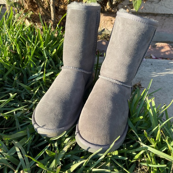 UGG Classic short II winter boots grey 7 - Picture 2 of 11